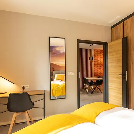 Rentplanet - Stone Hill Apartmán *