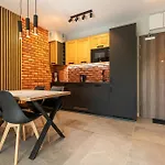 Rentplanet - Stone Hill Apartamento